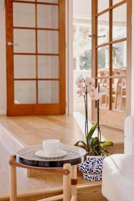 Modern Lifestyle Retreat With Stunning City View Окленд Экстерьер фото