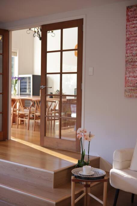 Modern Lifestyle Retreat With Stunning City View Окленд Экстерьер фото